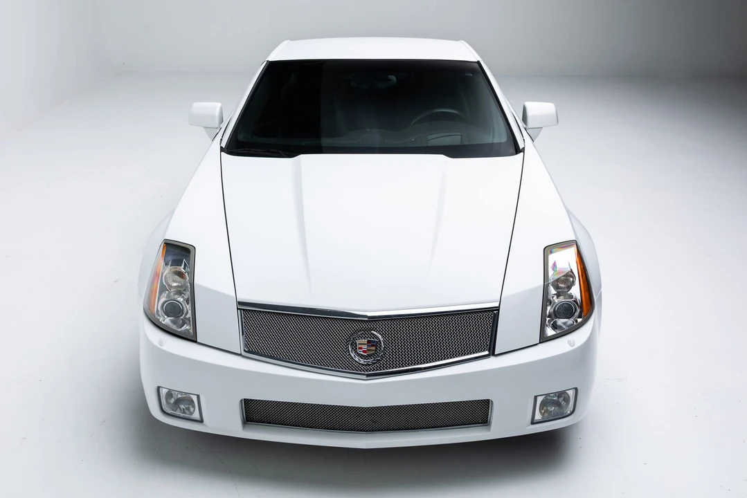 2008 Cadillac XLR-V - Image 9 of 31