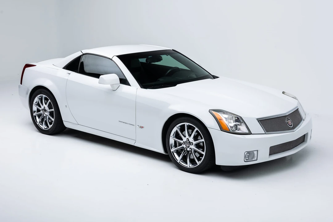 2008 Cadillac XLR-V - Image 12 of 31