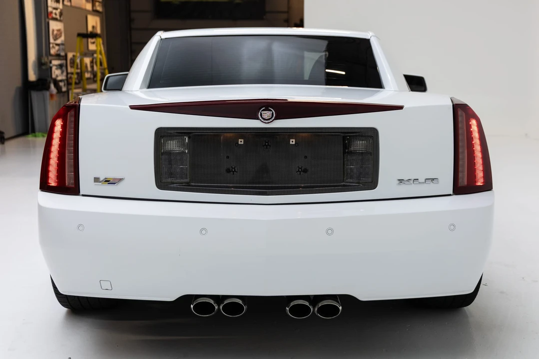 2008 Cadillac XLR-V - Image 23 of 31