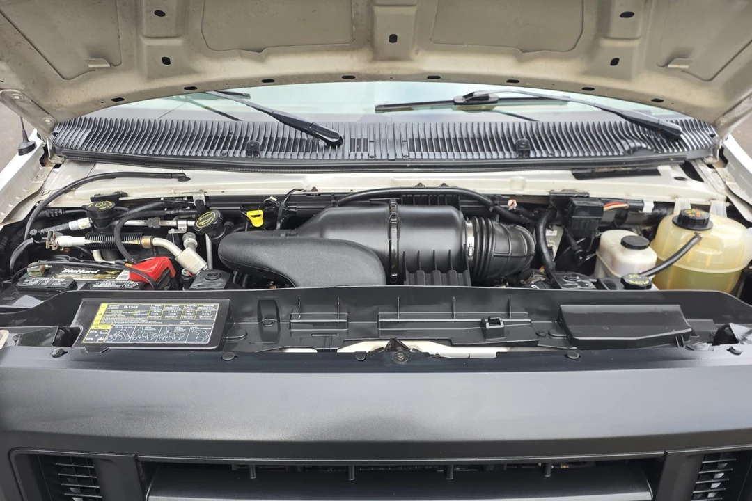2008 Ford Econoline Van - Image 7 of 8