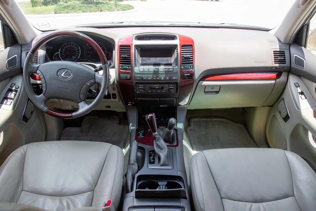 2008 Lexus GX 1st Gen - Image 28 of 31