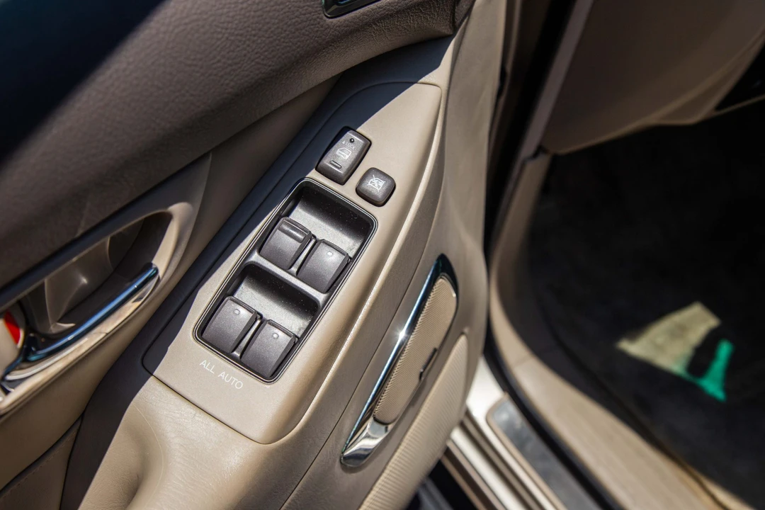 2008 Lexus GX 1st Gen - Image 24 of 31