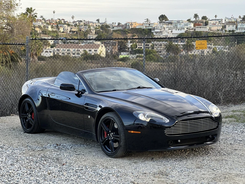 2009 Aston Martin V8 Vantage (2006-2017) - Image 2 of 31