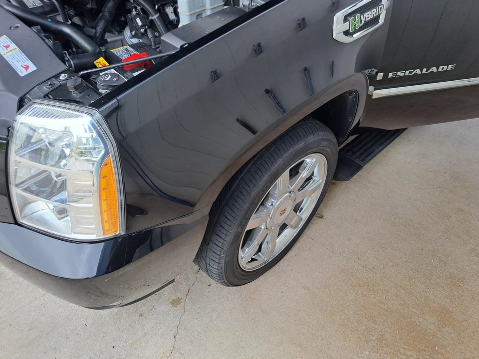 2009 Cadillac Escalade & EXT 3rd Gen - Image 14 of 31