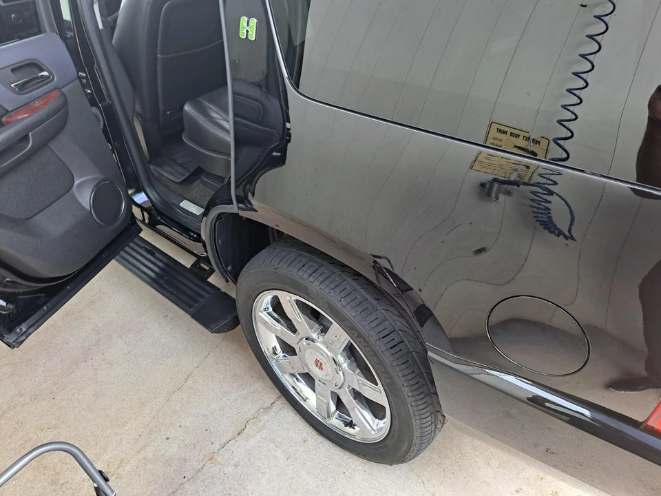 2009 Cadillac Escalade & EXT 3rd Gen - Image 16 of 31