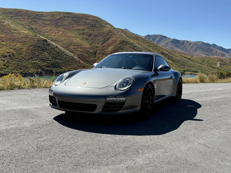 2010 Porsche 997 Carrera 4S - Image 2 of 31