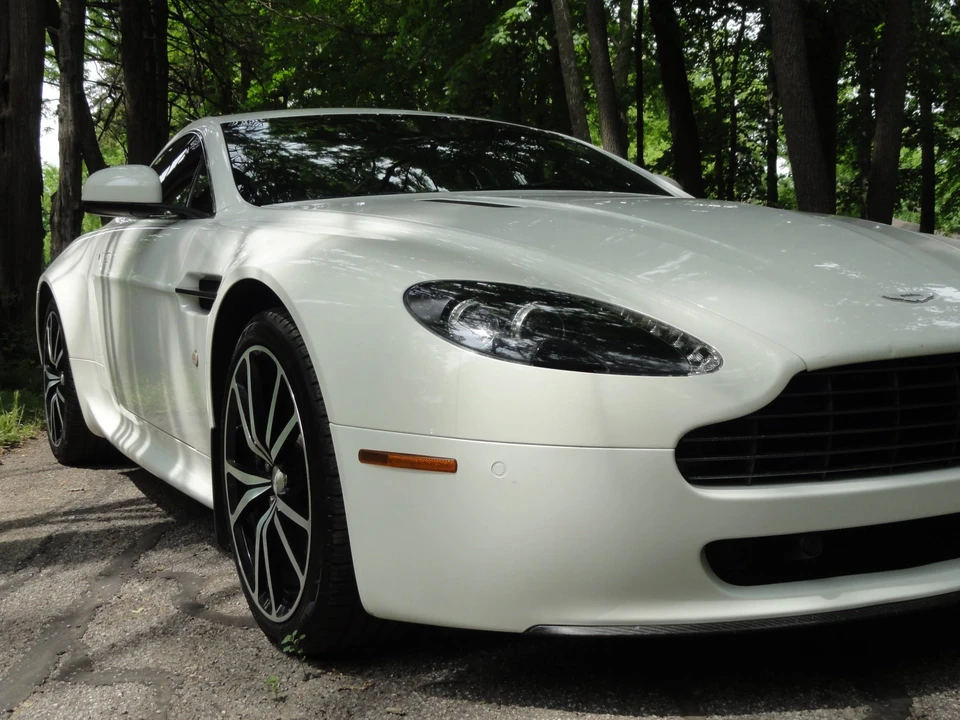 2011 Aston Martin V8 Vantage (2006-2017) - Image 23 of 31