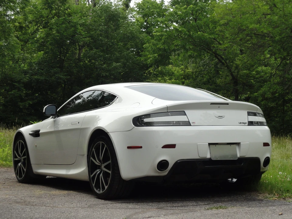 2011 Aston Martin V8 Vantage (2006-2017) - Image 18 of 31