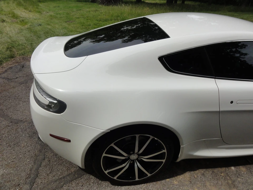 2011 Aston Martin V8 Vantage (2006-2017) - Image 29 of 31