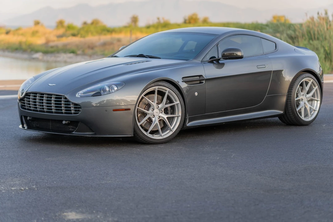 2011 Aston Martin V8 Vantage (2006-2017) - Image 8 of 31