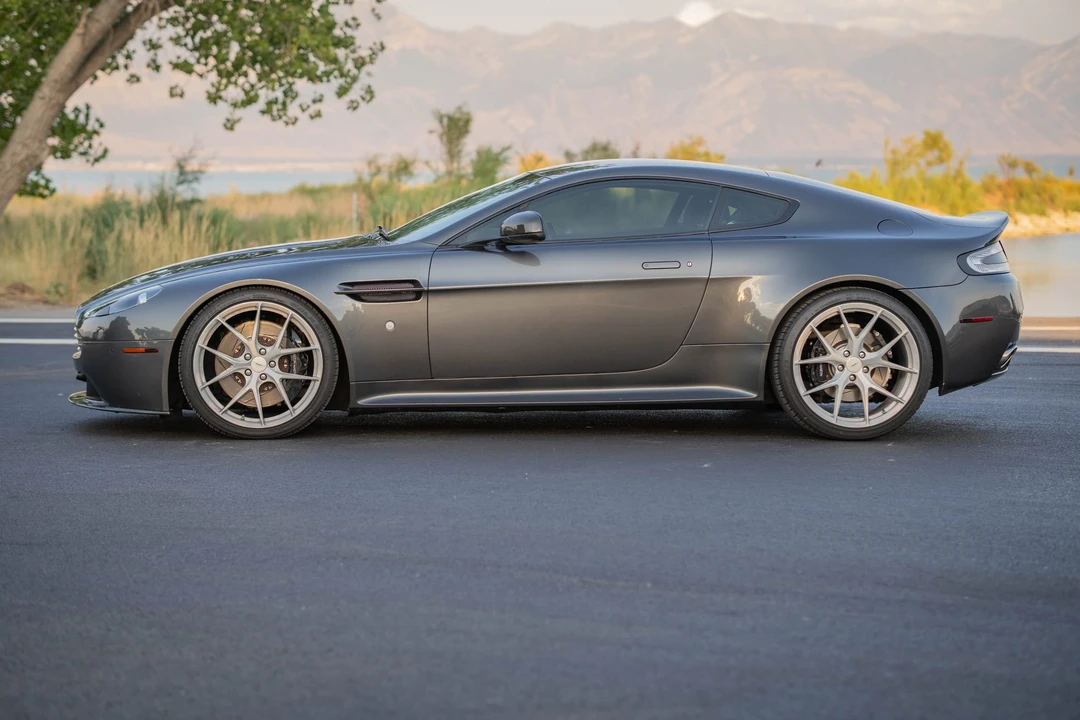 2011 Aston Martin V8 Vantage (2006-2017) - Image 11 of 31