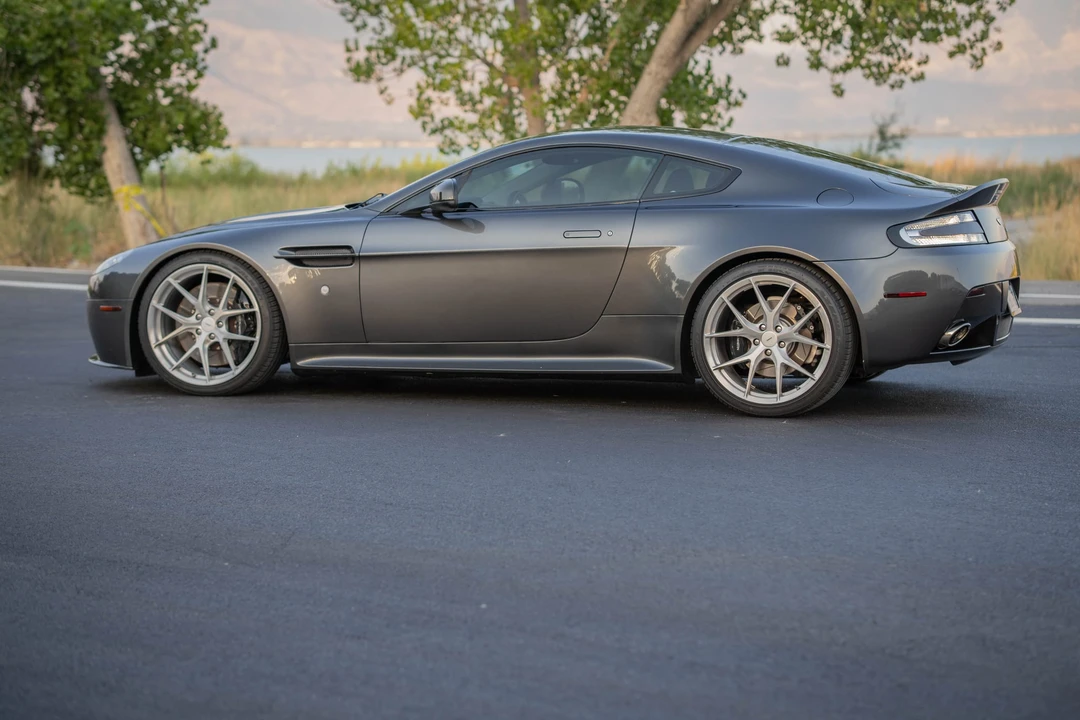 2011 Aston Martin V8 Vantage (2006-2017) - Image 12 of 31