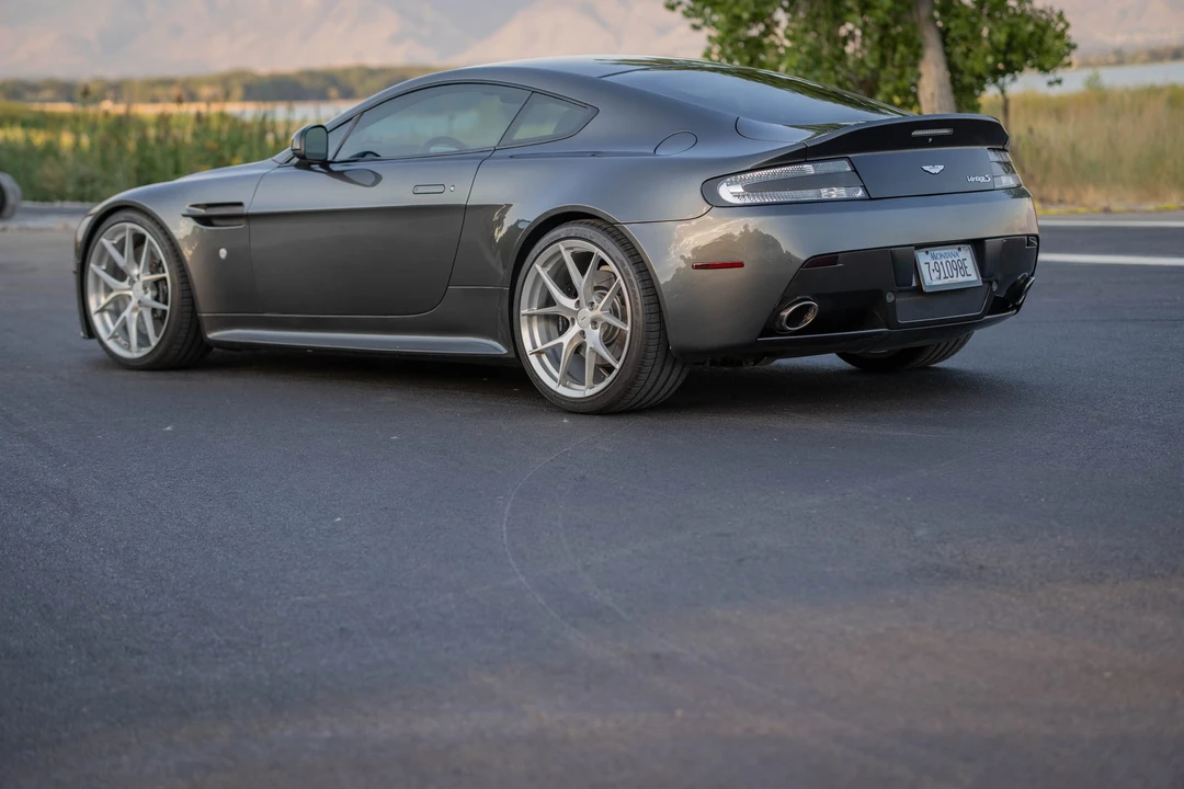 2011 Aston Martin V8 Vantage (2006-2017) - Image 13 of 31