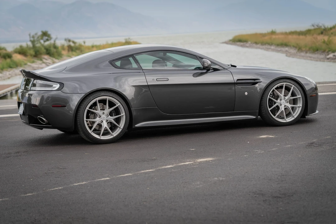2011 Aston Martin V8 Vantage (2006-2017) - Image 18 of 31