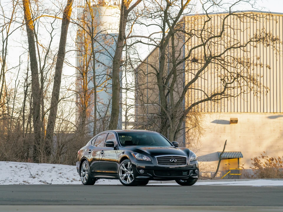 2011 Infiniti M 3rd Gen - Image 20 of 31