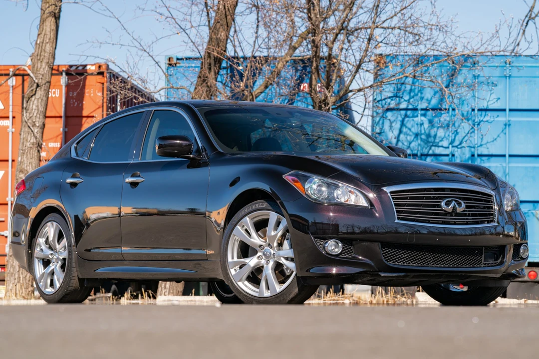 2011 Infiniti M 3rd Gen - Image 23 of 31