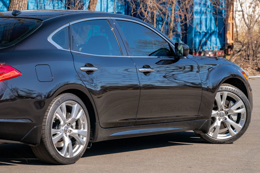2011 Infiniti M 3rd Gen - Image 30 of 31