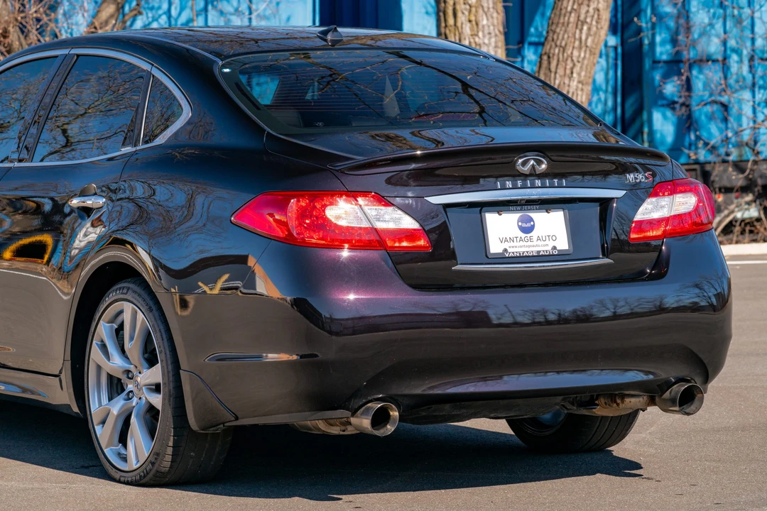 2011 Infiniti M 3rd Gen - Image 28 of 31