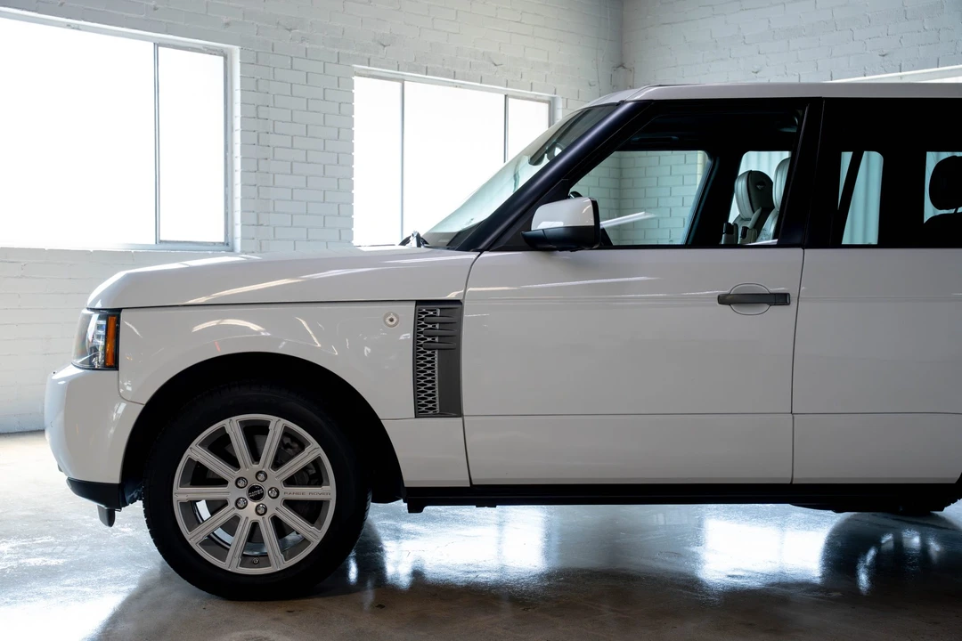 2011 Land Rover Range Rover L322 - Image 20 of 31