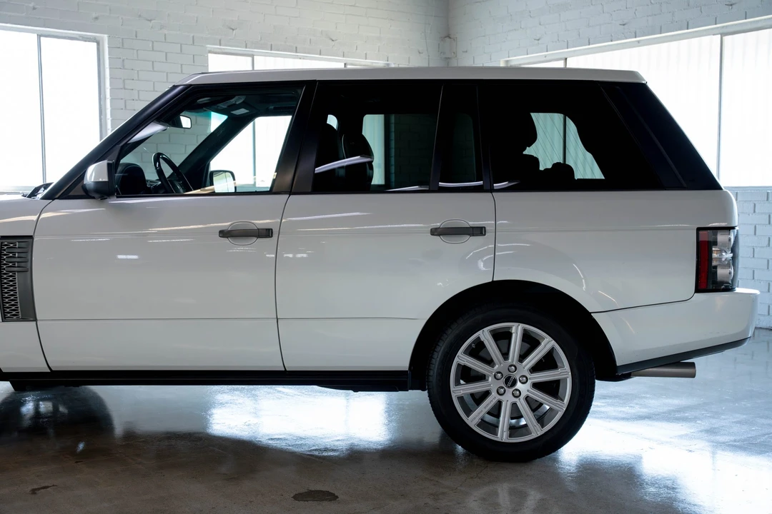 2011 Land Rover Range Rover L322 - Image 21 of 31