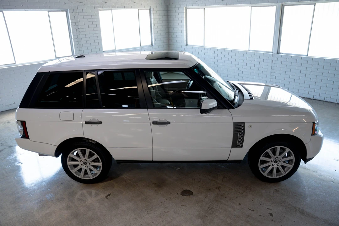 2011 Land Rover Range Rover L322 - Image 15 of 31