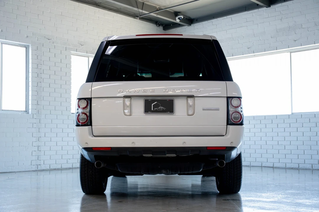 2011 Land Rover Range Rover L322 - Image 10 of 31
