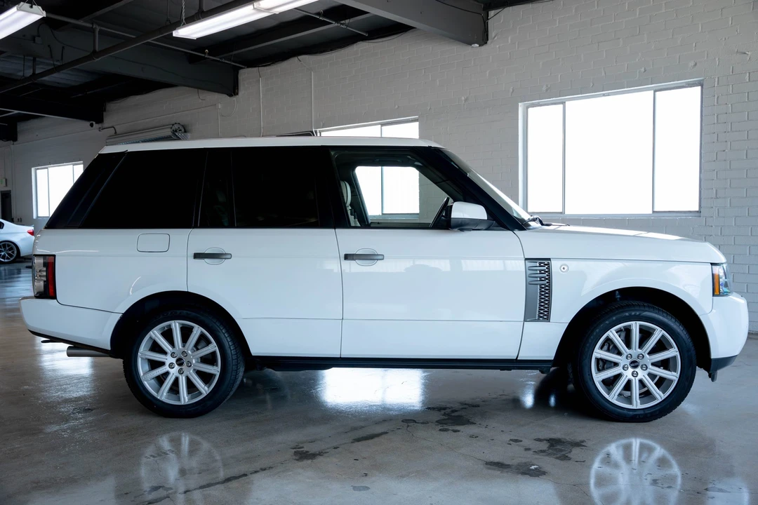 2011 Land Rover Range Rover L322 - Image 14 of 31