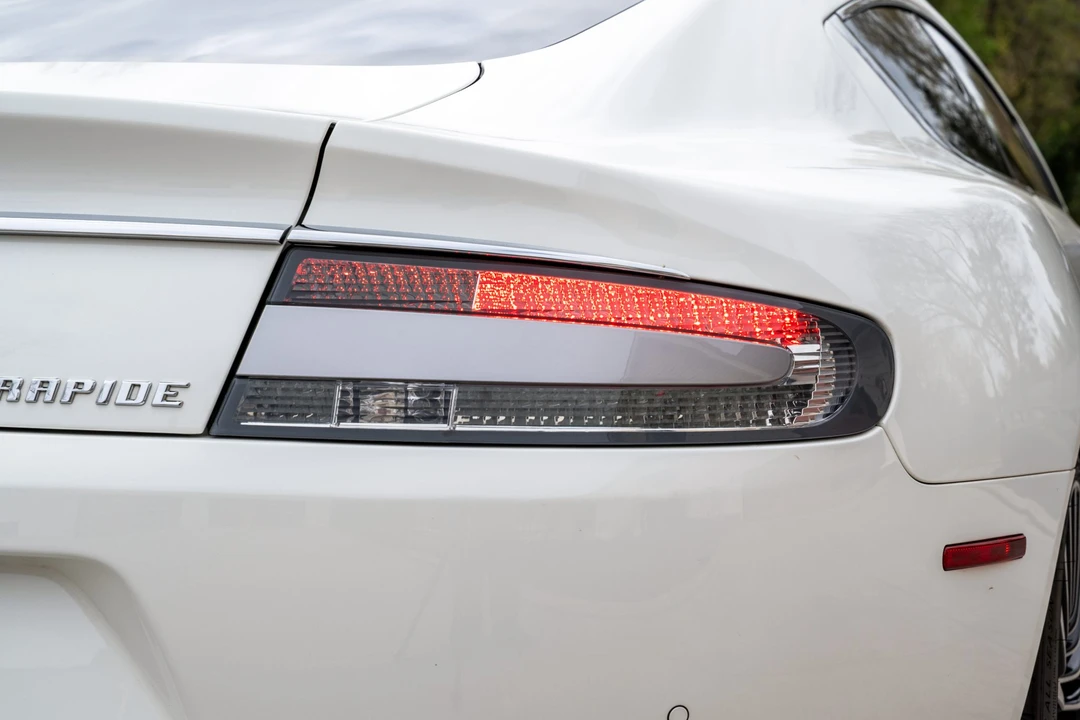 2012 Aston Martin Rapide - Image 15 of 31