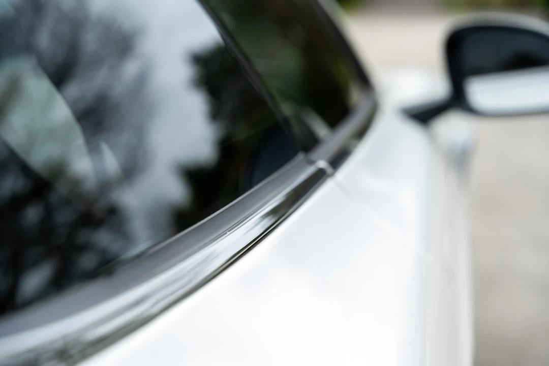 2012 Aston Martin Rapide - Image 24 of 31