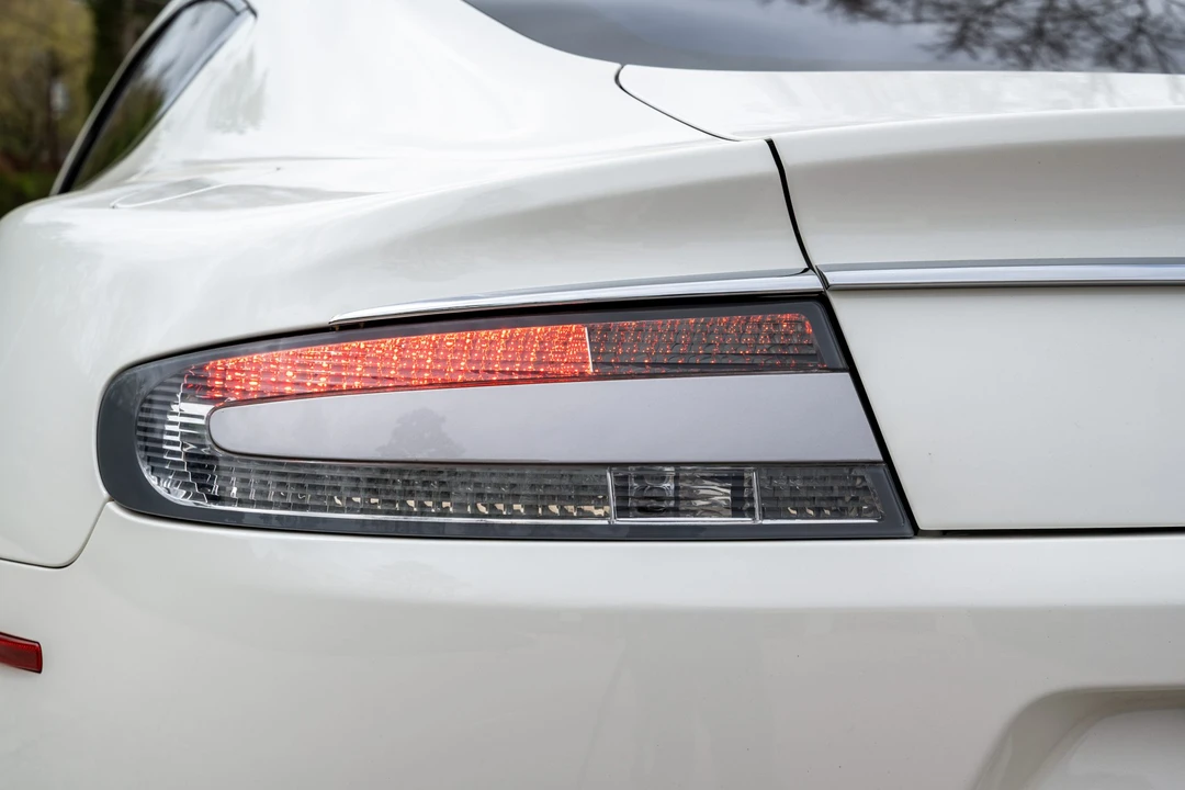 2012 Aston Martin Rapide - Image 14 of 31