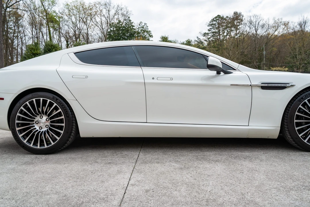 2012 Aston Martin Rapide - Image 28 of 31