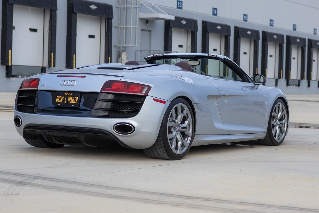2012 Audi 42 R8 - Image 14 of 31