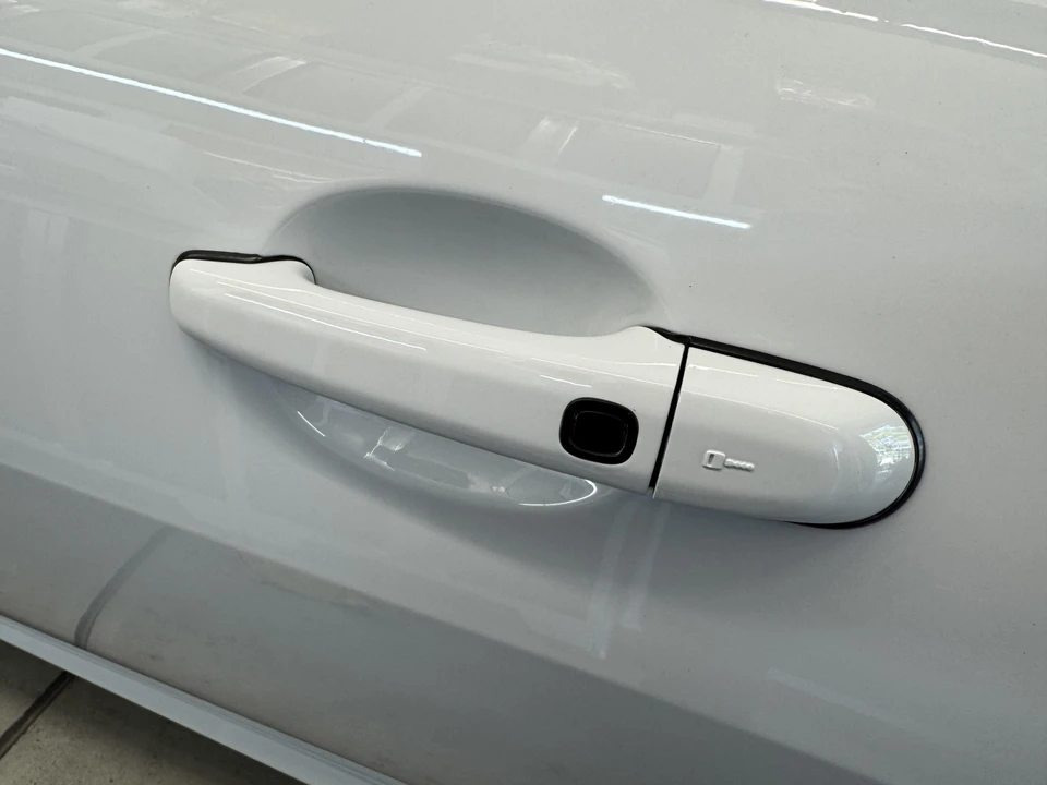 2012 Jaguar X150 XKR - Image 20 of 31