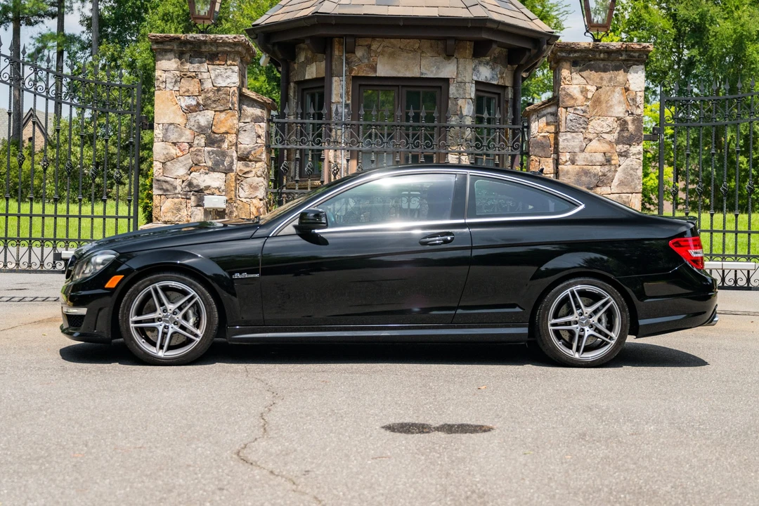 2012 Mercedes-Benz W204 C 63 AMG - Image 3 of 31