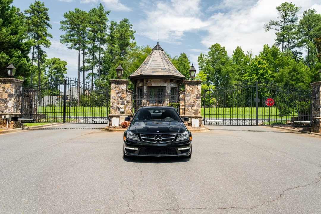 2012 Mercedes-Benz W204 C 63 AMG - Image 10 of 31