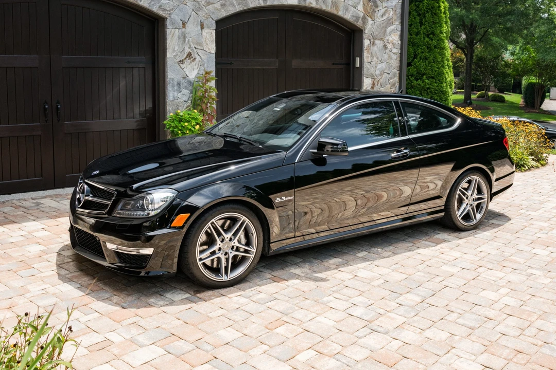 2012 Mercedes-Benz W204 C 63 AMG - Image 2 of 31