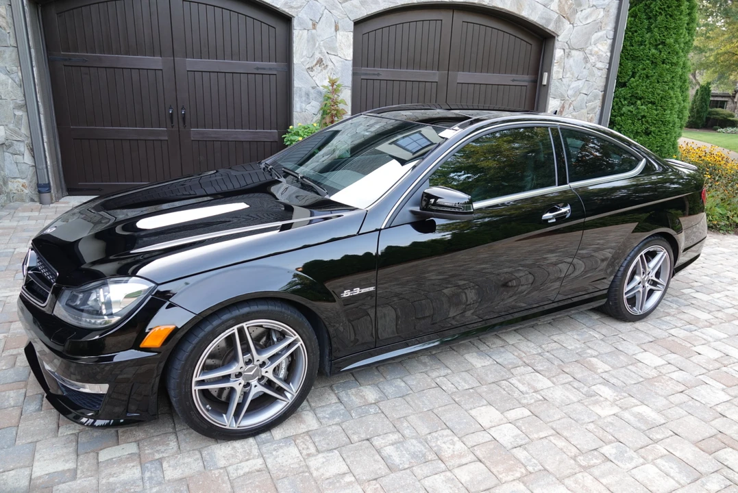 2012 Mercedes-Benz W204 C 63 AMG - Image 12 of 31