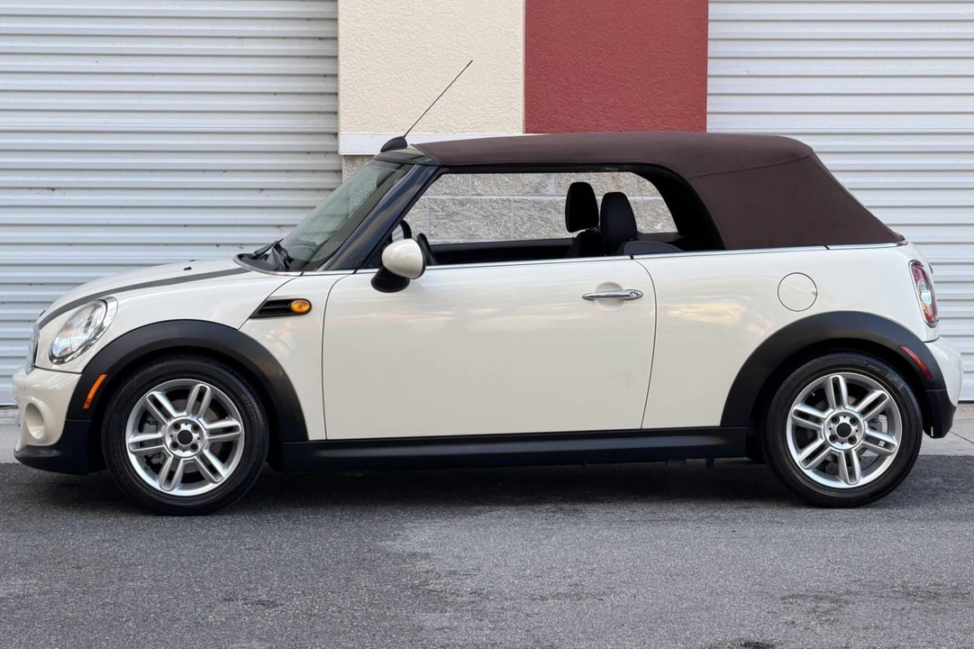 2012 Mini Mini 2nd Gen - Image 3 of 8