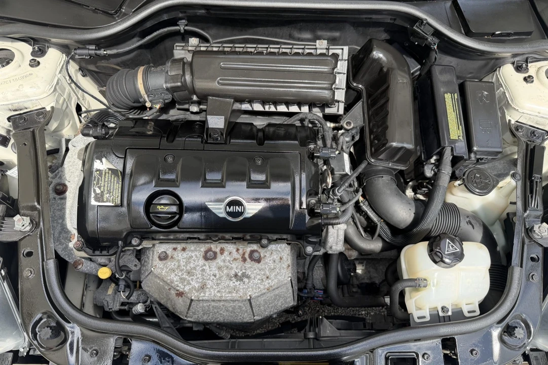 2012 Mini Mini 2nd Gen - Image 6 of 8