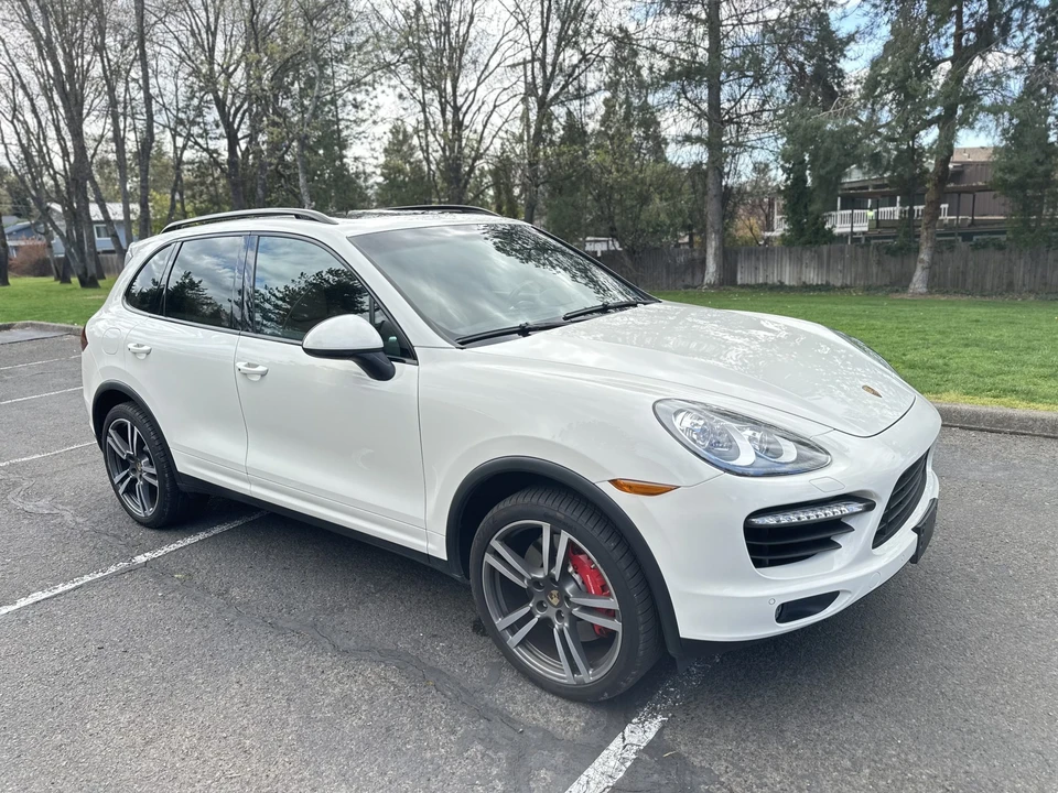 2012 Porsche 958 Cayenne Turbo - Image 8 of 31