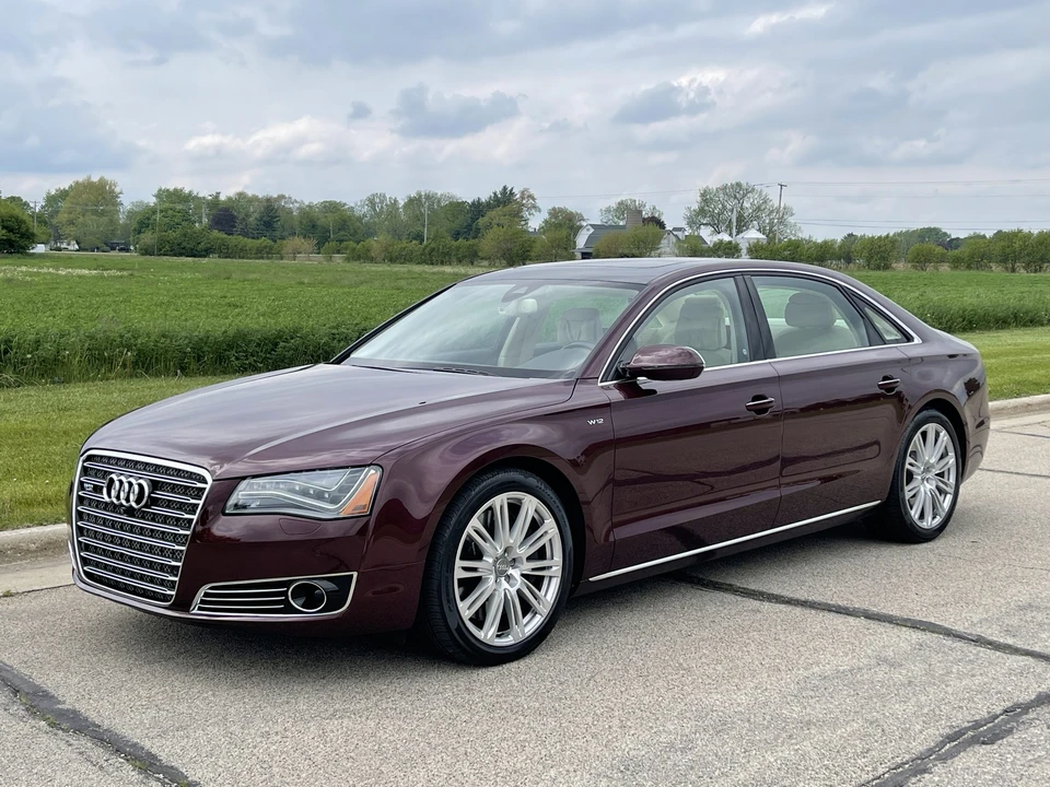 2013 Audi D4 A8 - Image 2 of 31