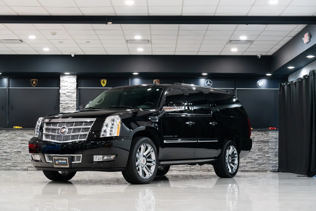 2013 Cadillac Escalade & EXT 3rd Gen - Image 2 of 31