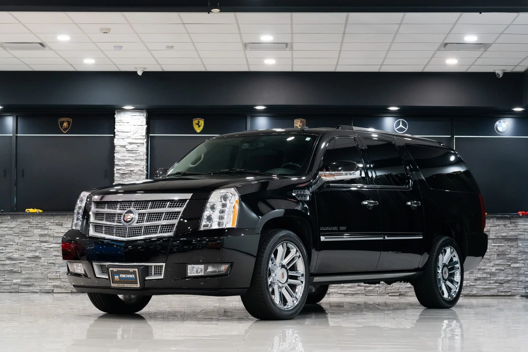 2013 Cadillac Escalade & EXT 3rd Gen - Image 3 of 31
