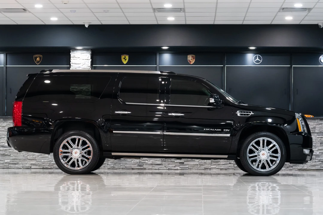2013 Cadillac Escalade & EXT 3rd Gen - Image 27 of 31