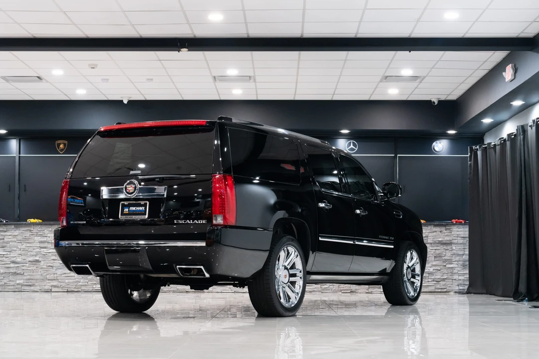 2013 Cadillac Escalade & EXT 3rd Gen - Image 29 of 31