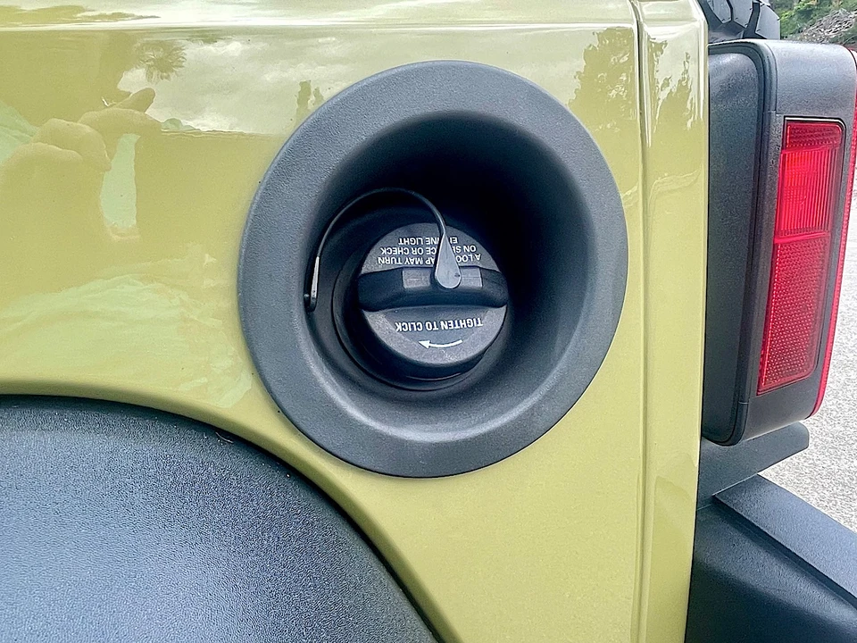 2013 Jeep JK Wrangler - Image 18 of 31