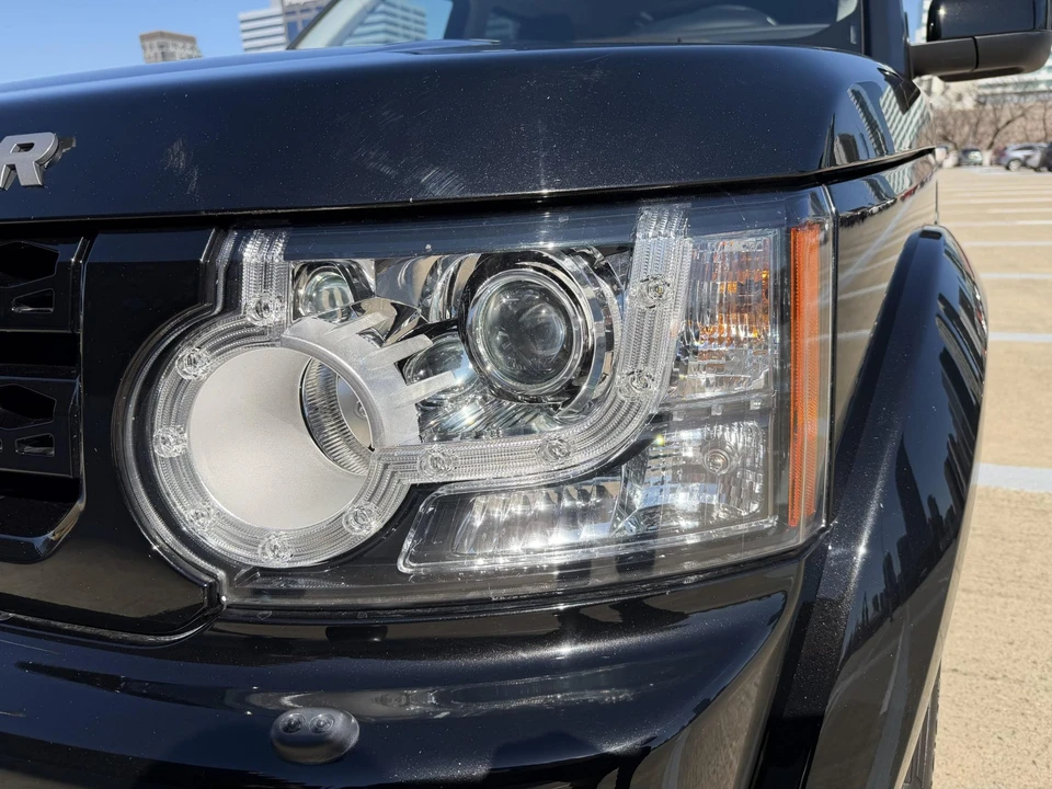 2013 Land Rover Discovery 4th Gen - Image 23 of 31