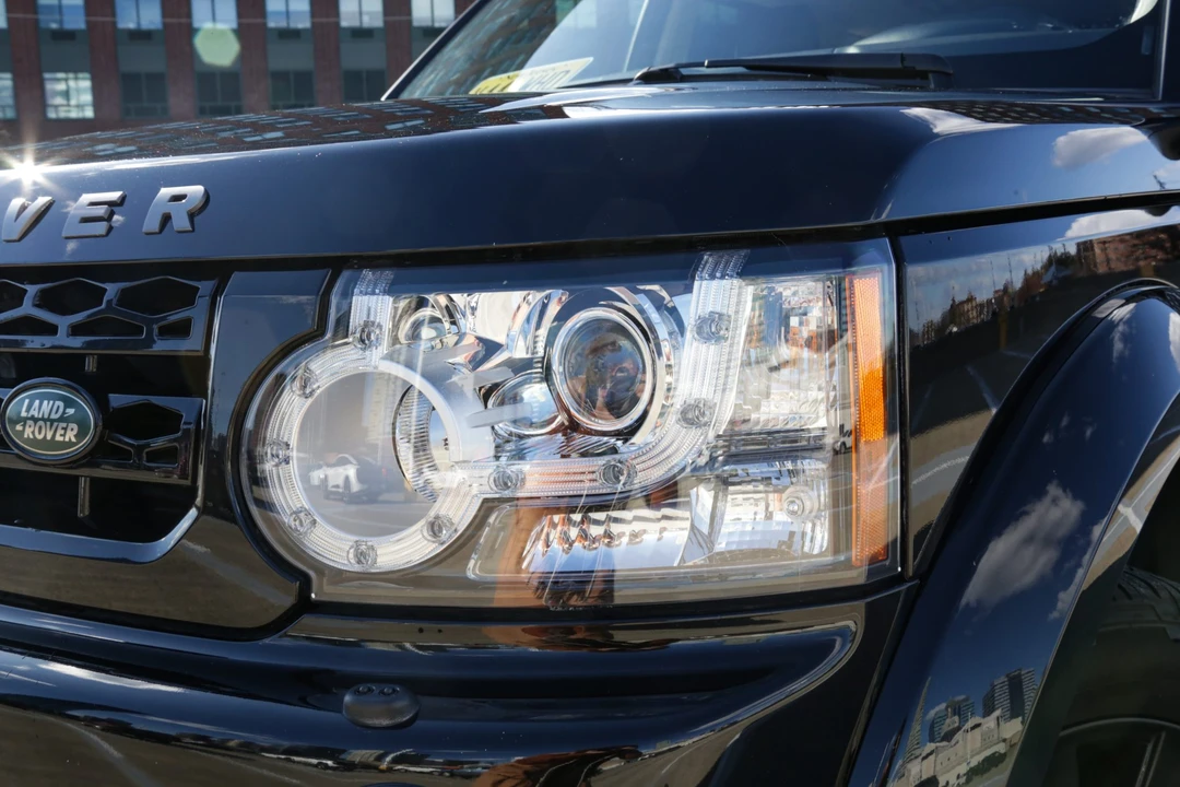 2013 Land Rover Discovery 4th Gen - Image 19 of 31