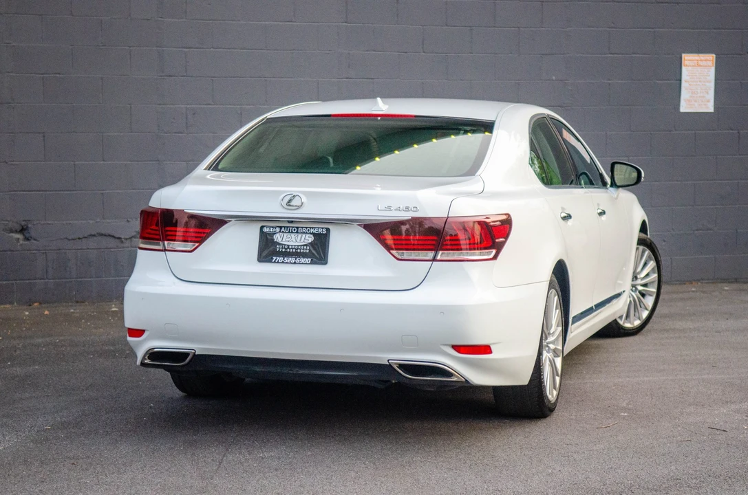 2013 Lexus LS 4th Gen - Image 14 of 31