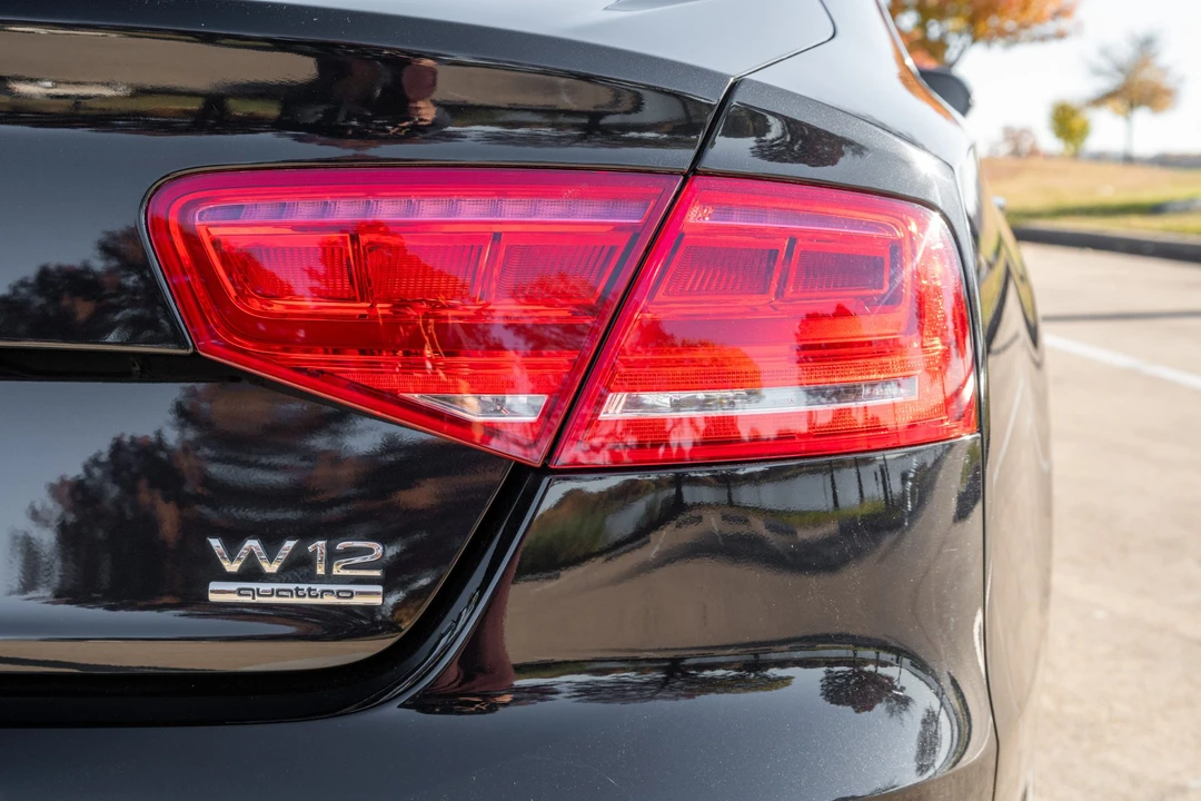 2014 Audi D4 A8 - Image 10 of 31